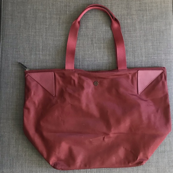 Lululemon Acute Tote *Used Condition